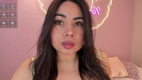 Naomy  online show from May 2026 10:53:01 AM