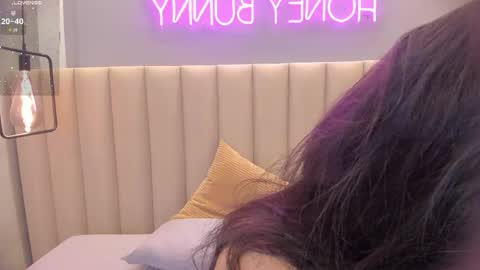 Naomy  online show from June 2026 10:39:01 AM