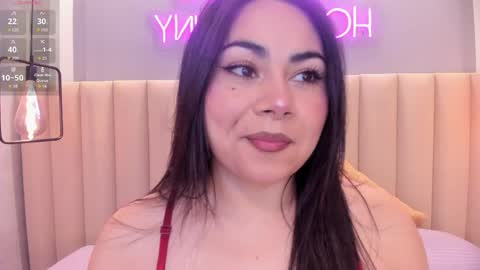 Naomy  online show from June 2026 11:47:01 AM