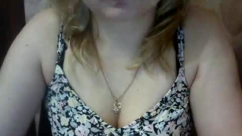 Snapshot of narcisjill chatting on December 2024 06:27:02 PM NarcisJill online show from December 2024 06:27:02 PM