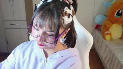 Naree online show from March 2026 05:28:01 PM