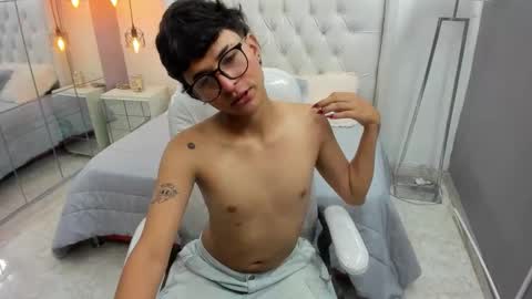 Snapshot of nash_kai11 chatting on October 2025 05:57:02 PM NASH KAI online show from October 2025 05:57:02 PM