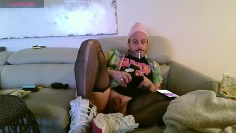 Snapshot of nassobout chatting on January 2025 10:39:01 PM nassobout online show from January 2025 10:39:01 PM