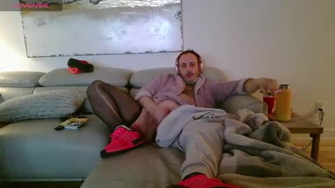 Snapshot of nassobout chatting on January 2025 06:24:02 AM nassobout online show from January 2025 06:24:02 AM