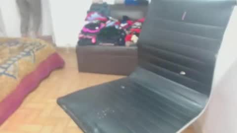 Vivian online show from September 2025 09:51:01 PM