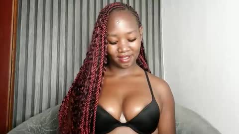 Tessy online show from May 2026 12:08:02 AM