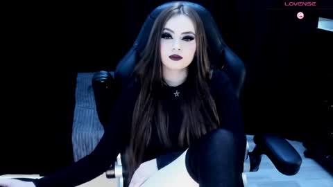 nastykatty_ online show from July 2026 06:32:01 PM