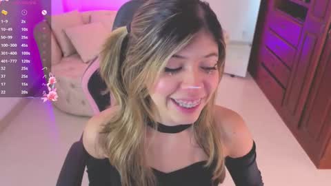 NATASHA online show from October 2025 06:27:02 PM