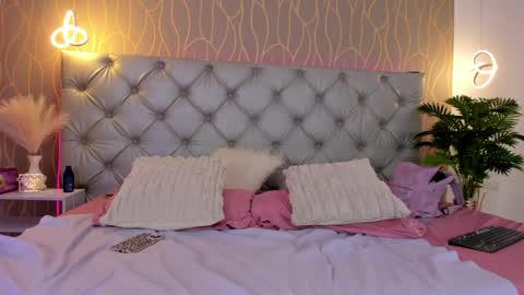 natalia online show from May 2026 04:46:02 PM