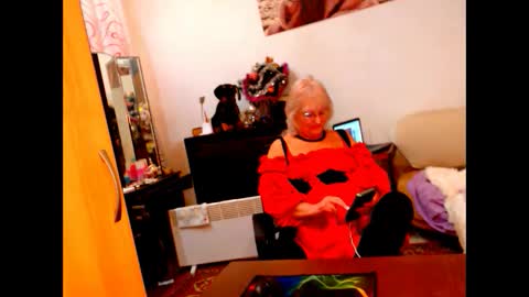 natali online show from December 2024 12:35:01 PM