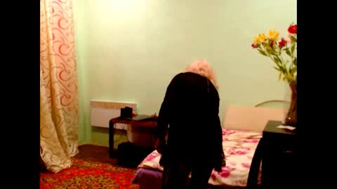 natali online show from April 2026 06:47:01 PM