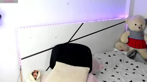 Snapshot of natalia_cb chatting on December 2024 05:42:01 PM Natalia online show from December 2024 05:42:01 PM