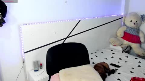 Snapshot of natalia_cb chatting on December 2024 01:59:02 PM Natalia online show from December 2024 01:59:02 PM