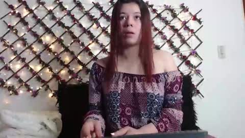 Snapshot of natalia_walker chatting on January 2026 02:11:02 PM Natalia Walker online show from January 2026 02:11:02 PM