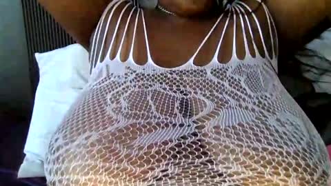 NataliaCakes1 online show from May 2026 06:14:01 PM