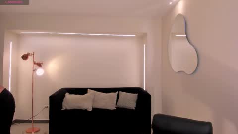 Snapshot of nataliagaret chatting on November 2025 05:35:02 PM Nata online show from November 2025 05:35:02 PM