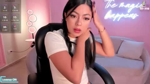 Snapshot of nataliagaret chatting on December 2025 02:17:01 AM Nata online show from December 2025 02:17:01 AM