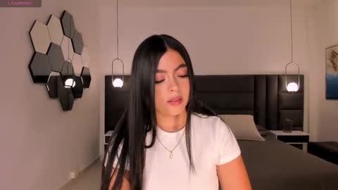 Snapshot of nataliagaret chatting on February 2026 01:53:02 AM Nata online show from February 2026 01:53:02 AM