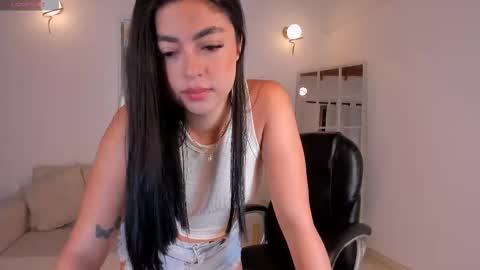 Snapshot of nataliagaret chatting on February 2026 02:32:01 AM Nata online show from February 2026 02:32:01 AM