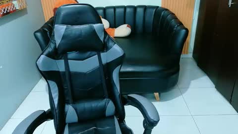 Snapshot of nataliatompsonx1 chatting on November 2025 08:22:02 PM nataliatompsonx1 online show from November 2025 08:22:02 PM