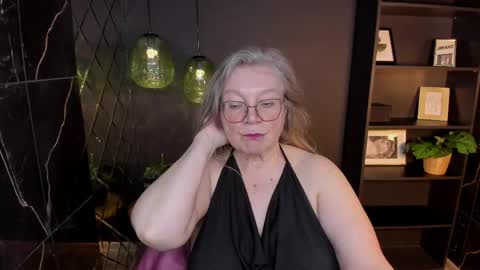 NataliCloud online show from May 2026 01:18:02 PM