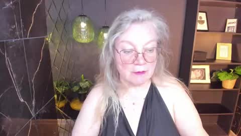 NataliCloud online show from May 2026 01:50:01 PM