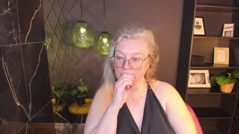 NataliCloud online show from May 2026 01:40:01 PM