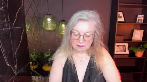 NataliCloud online show from May 2026 01:52:02 PM