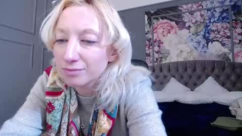 Snapshot of natalie_bitton chatting on February 2025 07:11:01 AM Natalie online show from February 2025 07:11:01 AM