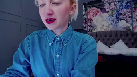 Snapshot of natalie_bitton chatting on March 2025 07:27:02 AM Natalie online show from March 2025 07:27:02 AM