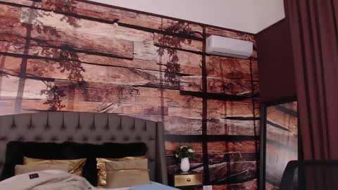 Snapshot of natalie_bitton chatting on November 2025 11:57:02 AM Natalie online show from November 2025 11:57:02 AM