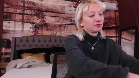 Snapshot of natalie_bitton chatting on January 2026 12:10:01 PM Natalie online show from January 2026 12:10:01 PM