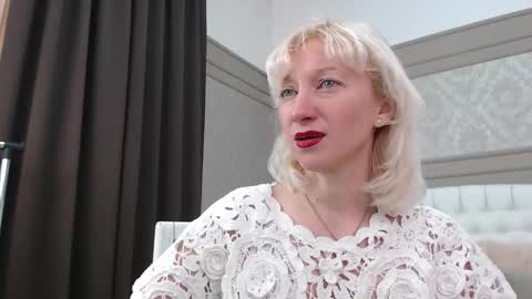 Snapshot of natalie_bitton chatting on February 2026 09:35:02 AM Natalie online show from February 2026 09:35:02 AM