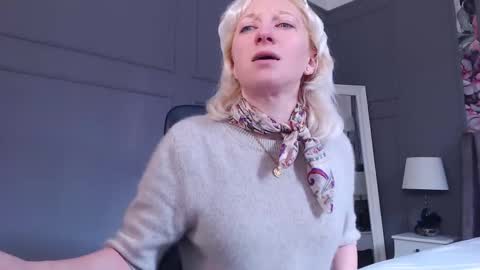 Snapshot of natalie_bitton chatting on February 2026 07:25:01 AM Natalie online show from February 2026 07:25:01 AM