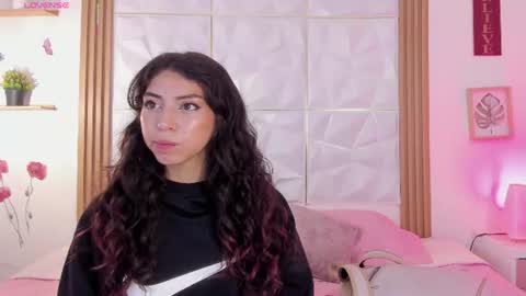 Snapshot of natalie_jaensen chatting on July 2026 02:29:01 AM online show from July 2026 02:29:01 AM