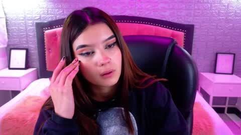 natalie  online show from October 2025 02:52:01 AM