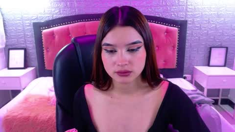 natalie  online show from October 2025 03:15:02 AM