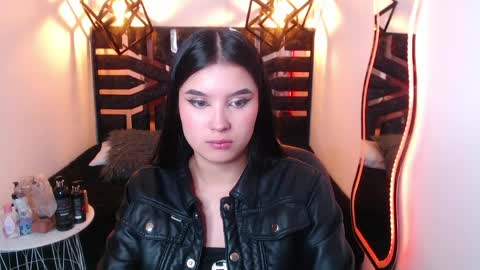 natalie  online show from April 2026 08:18:01 PM