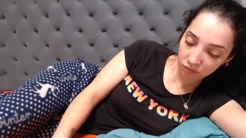 Miia online show from January 2025 06:28:02 AM