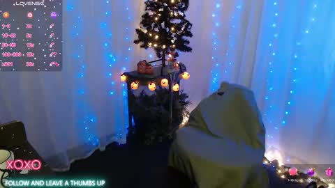 Snapshot of nataliebinx chatting on October 2025 03:46:01 PM NatalieBinx Mr.D online show from October 2025 03:46:01 PM