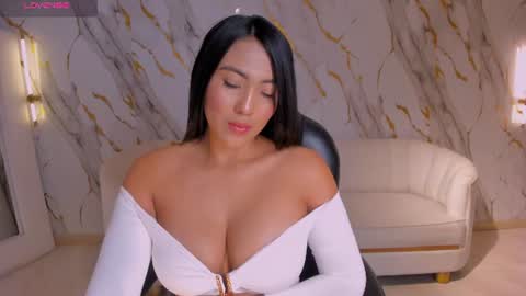 Natalie Lewis online show from June 2026 12:22:01 PM