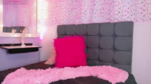 natalliapradas online show from June 2026 04:27:01 PM