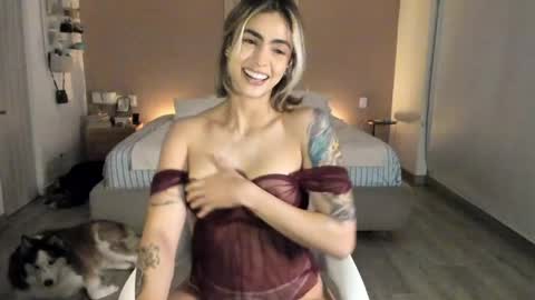 anatalybee online show from June 2026 02:16:02 AM