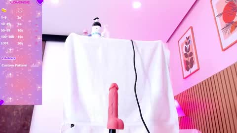 Snapshot of nataly_thierry chatting on November 2025 11:14:01 AM Nataly online show from November 2025 11:14:01 AM