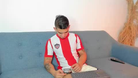 natan_77 online show from December 2025 03:29:01 PM