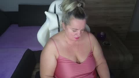 Snapshot of natascha1202 chatting on December 2024 08:13:01 PM Natalli online show from December 2024 08:13:01 PM