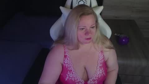 Natalli online show from February 2026 10:39:02 PM