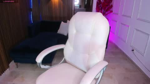 Snapshot of natasha_aniston1 chatting on May 2026 07:22:02 PM Natasha aniston1 online show from May 2026 07:22:02 PM