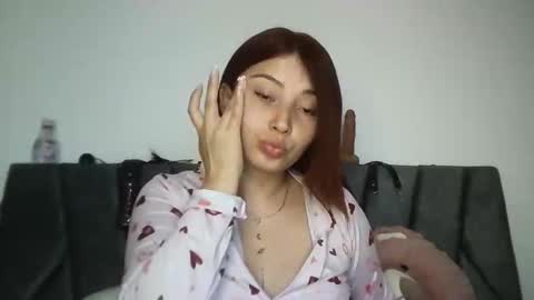 natalia online show from November 2025 06:24:01 AM