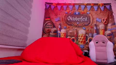 Natasha online show from September 2025 07:15:02 PM